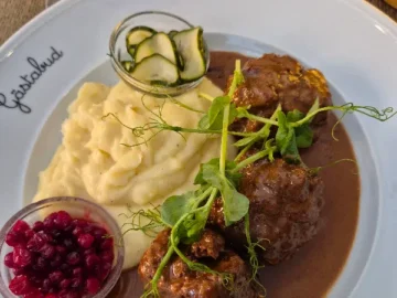 왕궁 옆 숨겨진 스톡홀름 맛집, GÄSTABUD에서 만나는 미트볼 미식의 세계