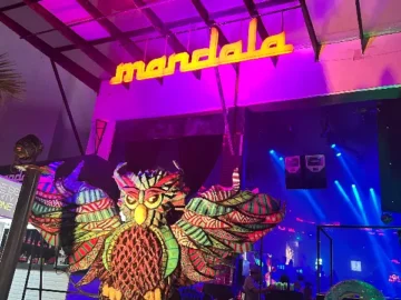 칸쿤의 밤을 수놓는 별, Mandala에서 맛보는 짜릿한 추억 여행