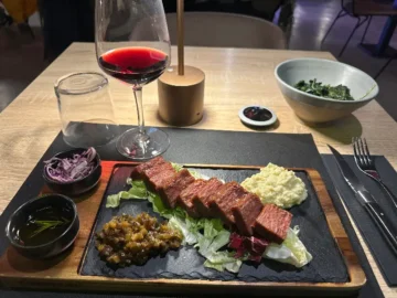 토리노에서 만나는 특별한 맛, 임팩트 푸드에서 즐기는 채식 미식 경험