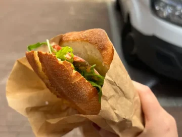 암스테르담 골목길 숨은 보석, 이탈리아 김밥천국 맛집 탐험기