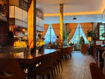 트린다드에서 만나는 유럽의 맛, 윌슨 카페에서 즐기는 완벽한 아침식사 맛집