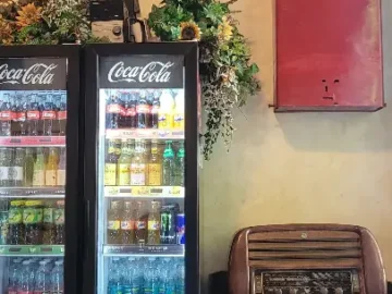 나빌리 빈티지 감성, 시모에스 Bar Mario에서 만나는 특별한 밀라노 맛집 여정