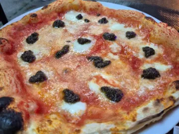 마드리드 안톤 마르틴 시장의 숨겨진 보석, 라 살레타에서 만나는 이탈리아 맛집 향수