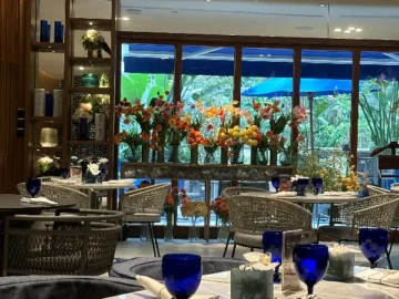 자카르타 미식 오아시스, 블루 테라스에서 만나는 특별한 맛집 경험