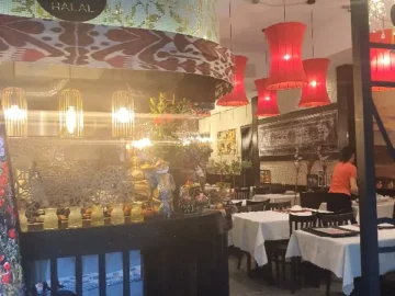 프랑크푸르트 미식 여행의 정점, 라우란에서 만나는 위구르 맛집의 향연