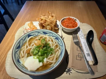 국물이 땡기는 날, 런던 Marugame Udon에서 맛보는 따뜻한 위로