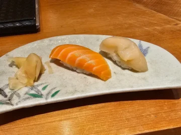 삿포로의 숨겨진 보석, 나츠메 스시에서 만나는 특별한 미각 경험과 정겨운 지역 맛집 이야기