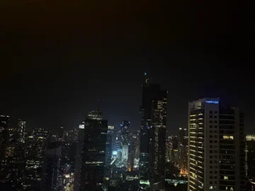 별빛 아래 펼쳐지는 황홀경, 자카르타 루프탑 맛집 CLOUD의 야경 향연