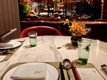 베이징 미식의 정점, 신룽지(Xin Rong Ji)에서 만나는 잊을 수 없는 맛