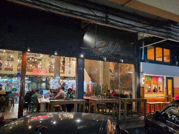 방콕 미식의 오아시스, 빌리스에서 만나는 인생 햄버거 맛집