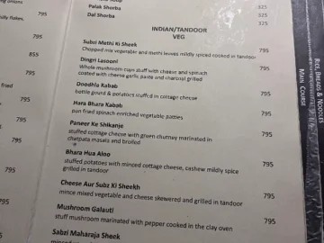 뭄바이 미식의 정수, Melting Pot에서 맛보는 아시아 퓨전 요리의 향연