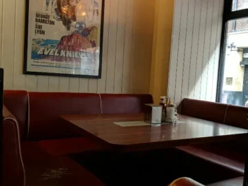 런던에서 만나는 진짜 미국 맛, The Diner 맛집 탐험기