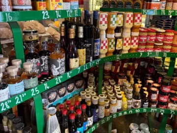 멜버른 미식의 오아시스, 스프링 스트리트 식료품점: 맛과 향이 살아있는 추억 맛집