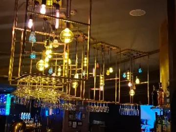 도하의 밤을 수놓는 맛, 런더너에서 만나는 특별한 미식 여행